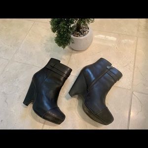 MAX STUDIO Nestor Leather booties